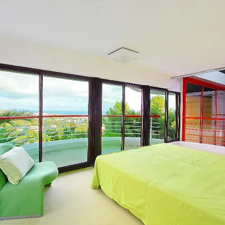Hotel Urb Vallpineda Avda. Miquel Utrillo 99-3